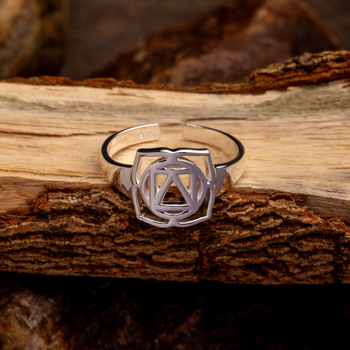 Wurzelchakra Ring aus Silber, Größenverstellbar