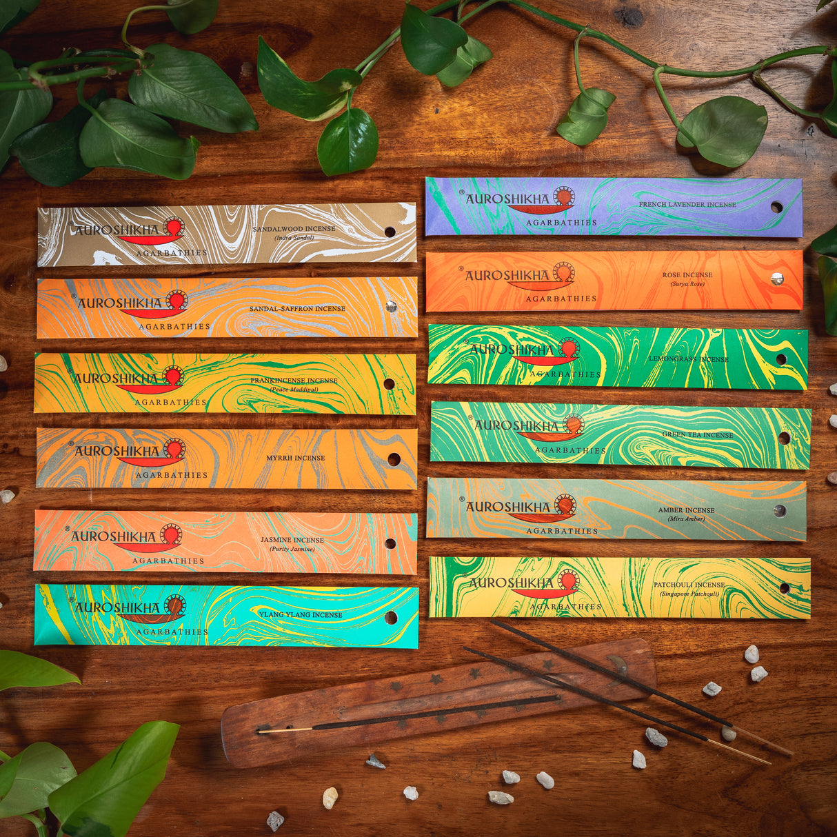Auroshikha Entdecker Set mit 12 Düften – Räucherstäbchen Kollektion für Meditation, Wohlfühlen & Klarheit