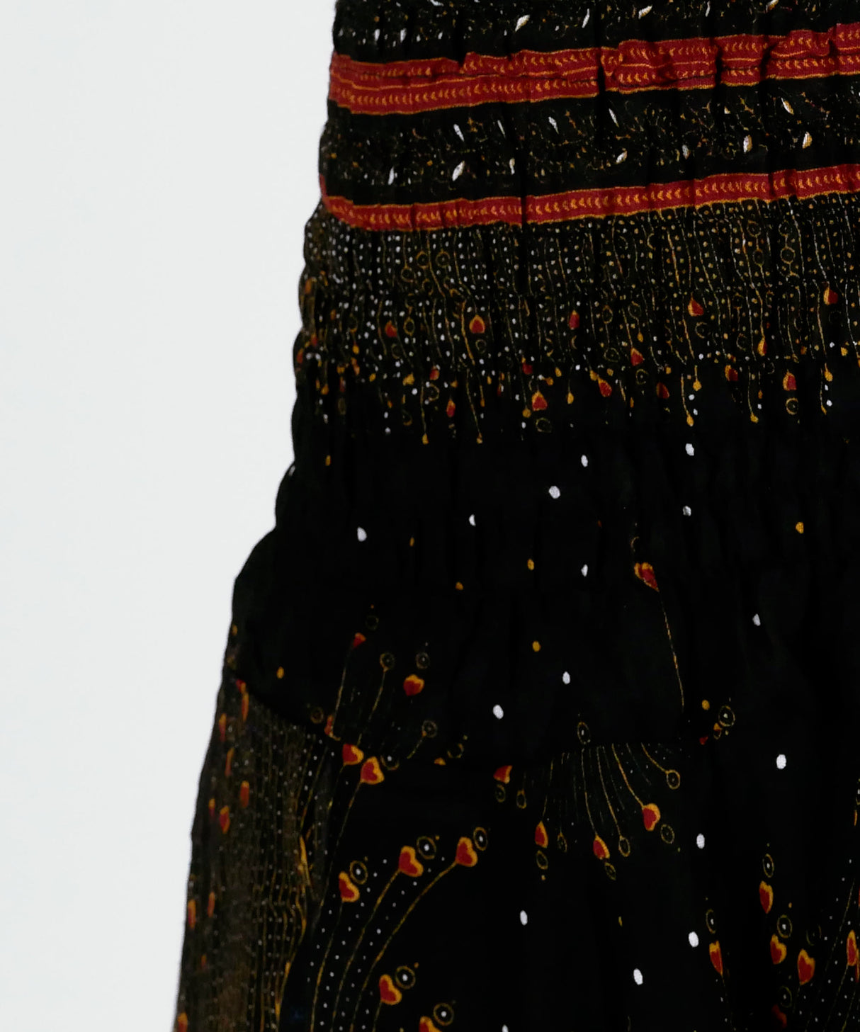 Aladinhose orient Muster schwarz gold Männermodel