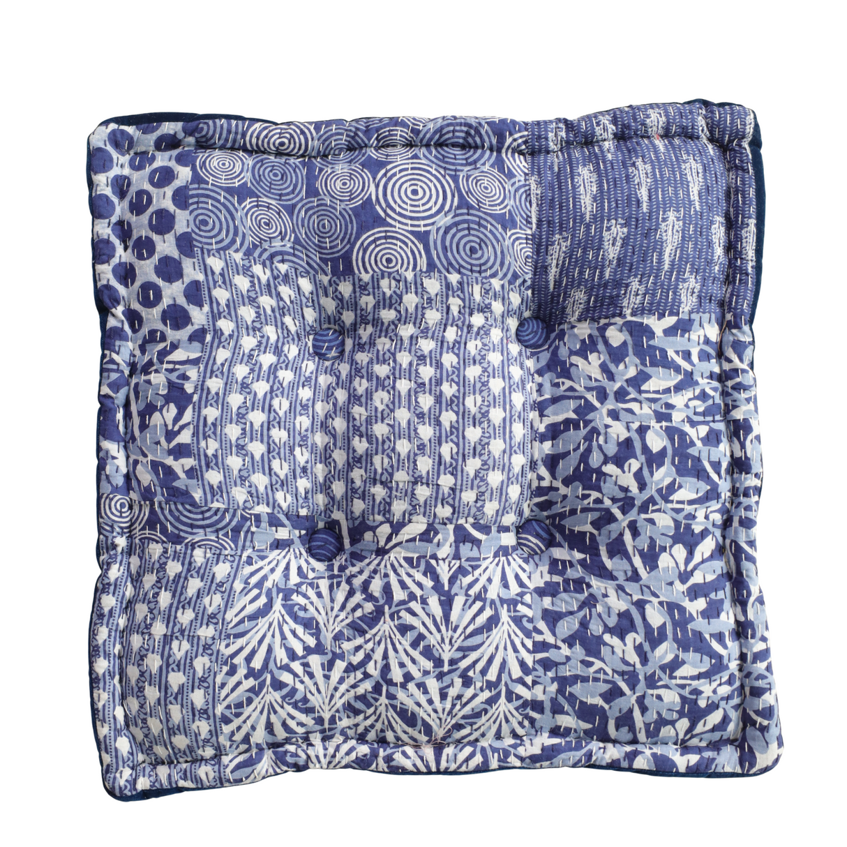 Blaues Bodenkissen im Kantha-Stil – Handgemachtes indisches Sitzkissen Baumwolle 50x50 cm, Patchwork Meditationskissen, Unikat