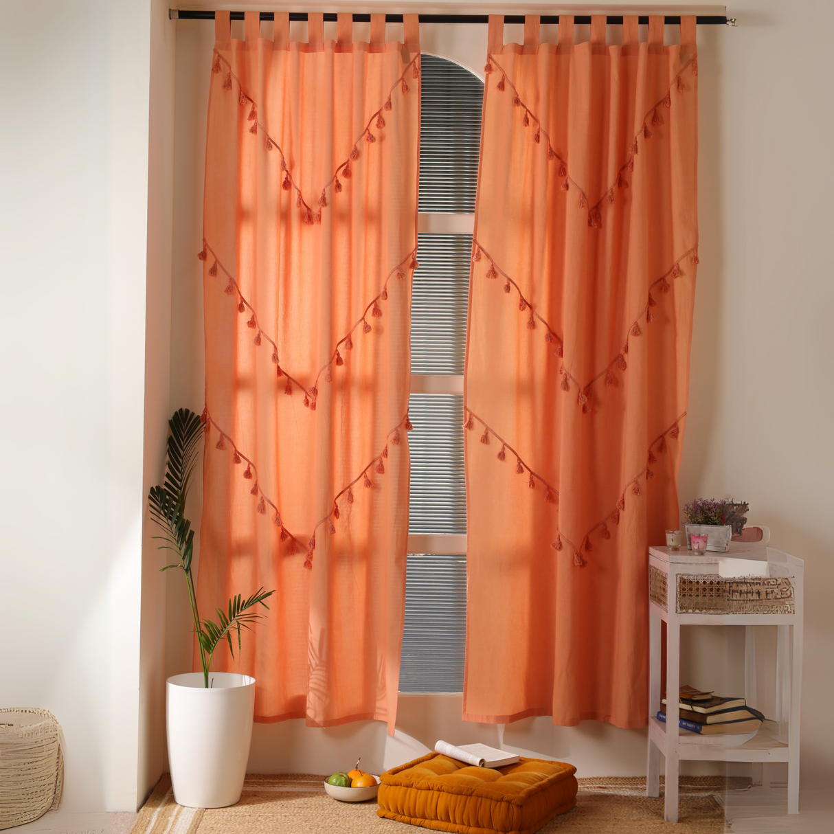 Boho Vorhang Orange Pfirsich mit Quasten, dekorative Gardinen im Boho Style für eine Gardinenstange