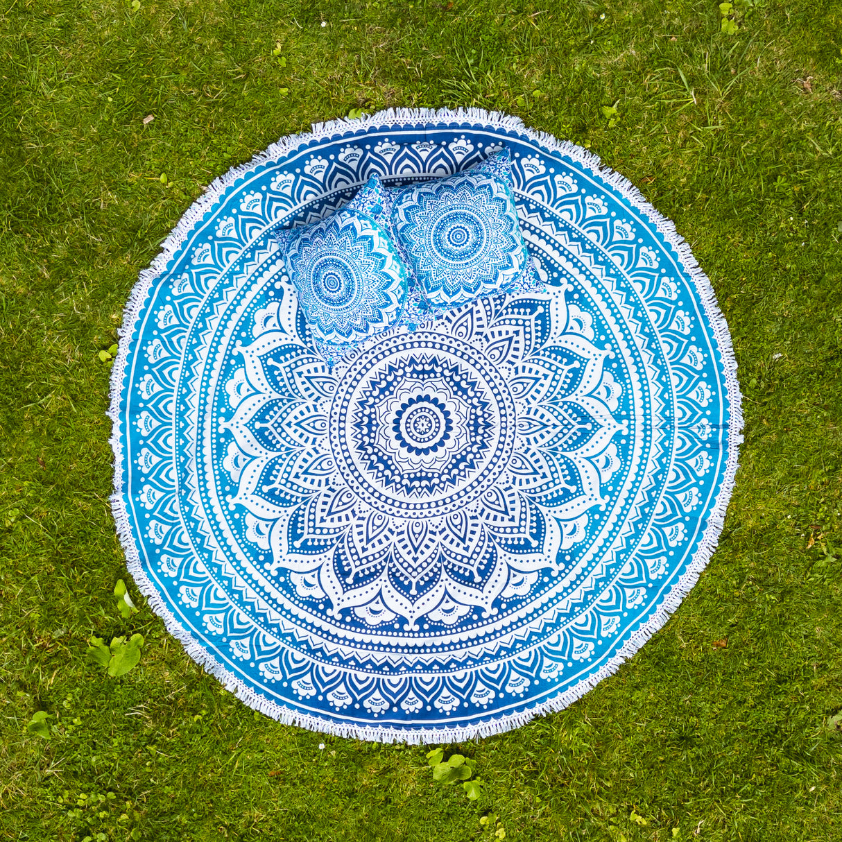 Rundes Mandala Strandtuch Ombre blau + Kissen