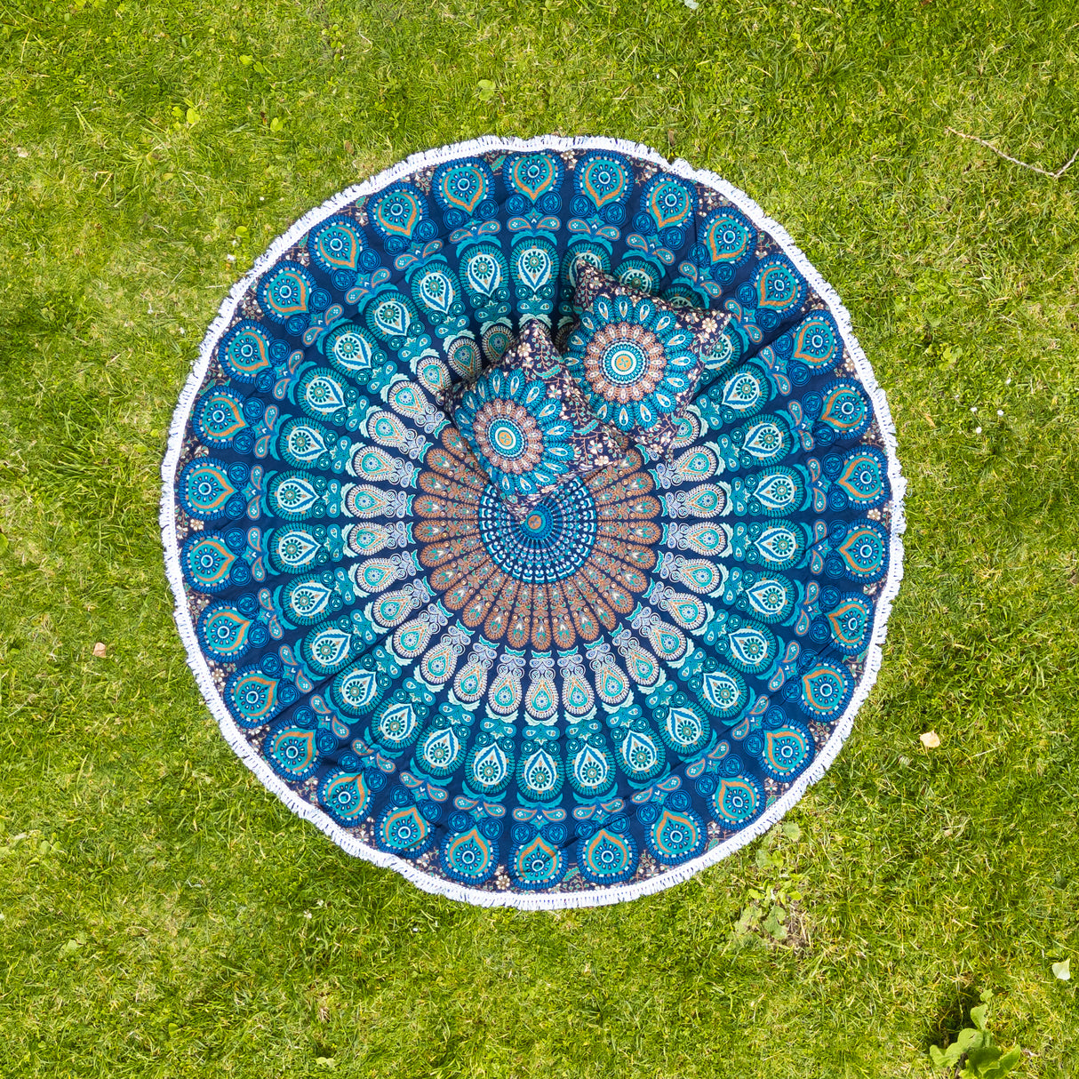 Rundes Mandala Strandtuch Pfauenfeder blau türkis + Kissen