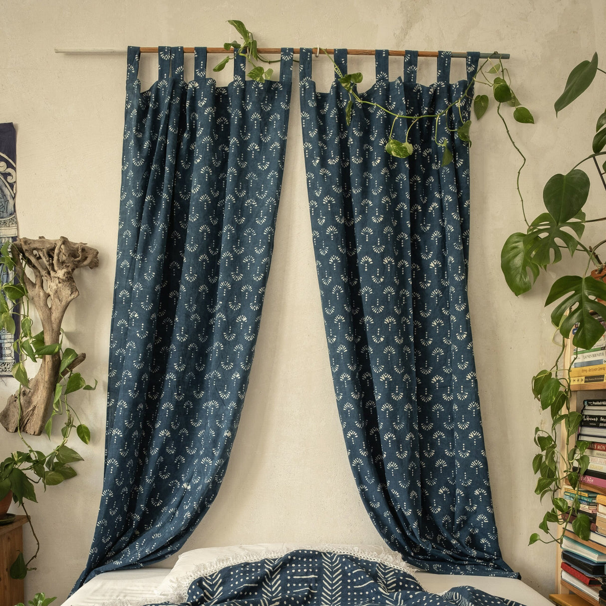 Indigo Blockdruck Vorhang mit Pfauen Muster - indische Vorhänge aus fairem Handel