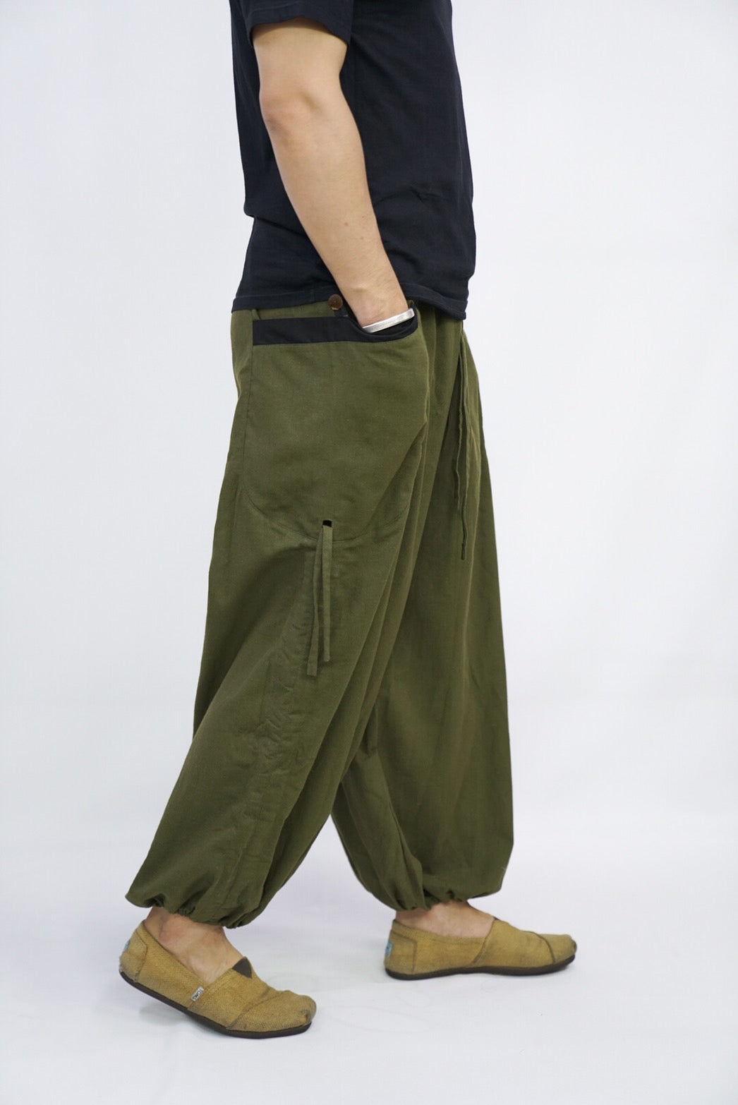 Goa Hose grün mit Taschen und Kordel - lange Version