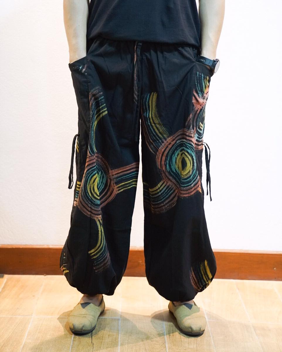 Goa Hose schwarz bunt, handbemalt, gerader Schnitt