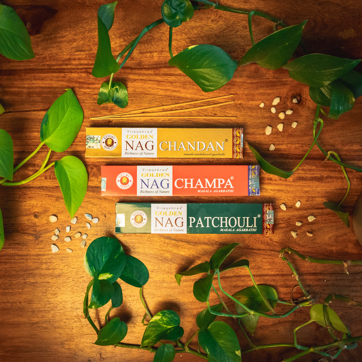 Wärme & Tiefe Räucherstäbchen-Set | Golden Nag Patchouli, Champa & Chandan