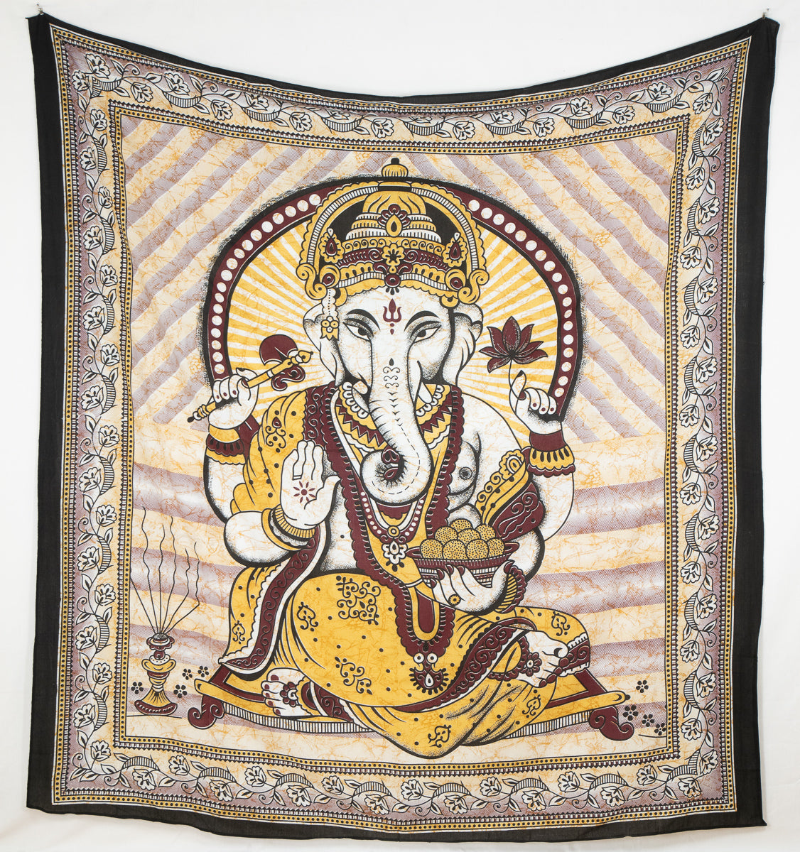 Wandtuch mit Hindu Gott Ganesha, dem Elefantengott in braun gelb 2x2 m aus 100% Baumwolle