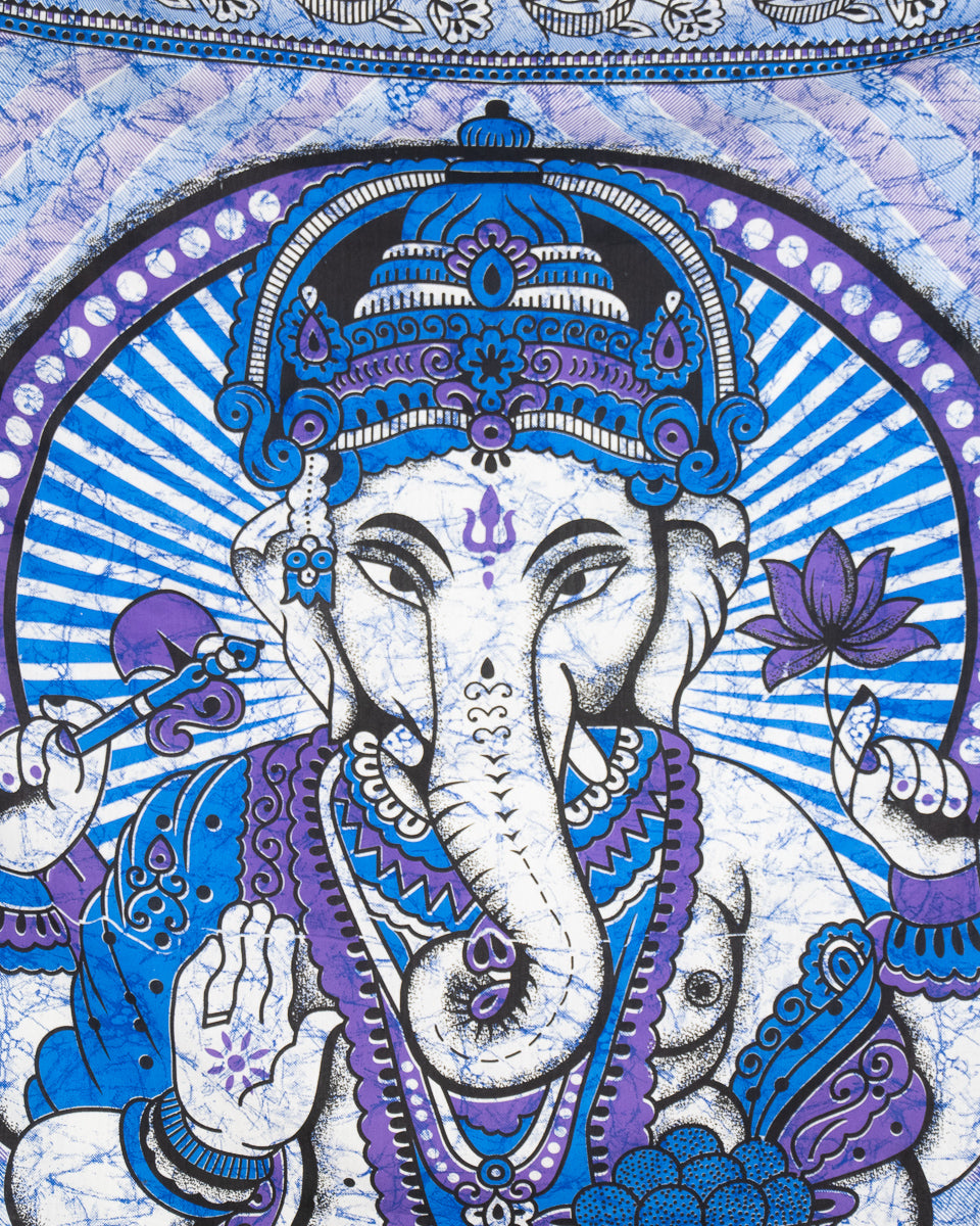 Wandtuch mit Hindu Gott Ganesha, dem Elefantengott in lila 2x2 m aus 100% Baumwolle