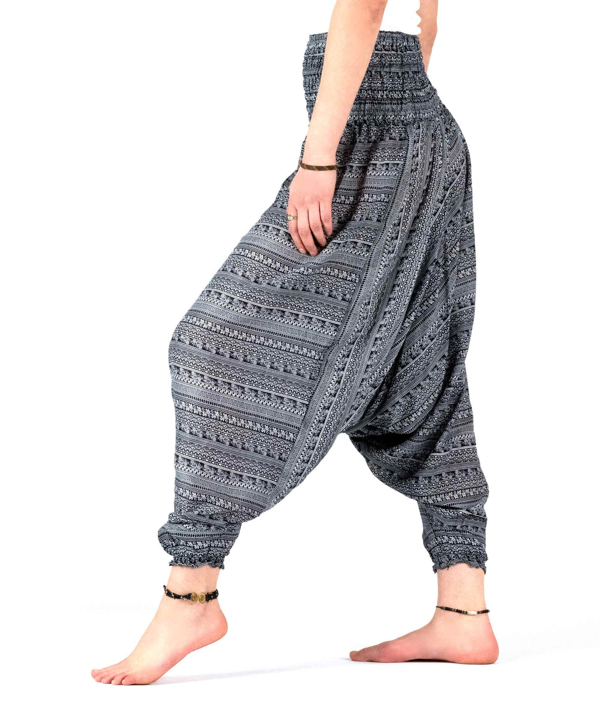 Aladinhose Ethno Muster schwarz weiß - seitlich