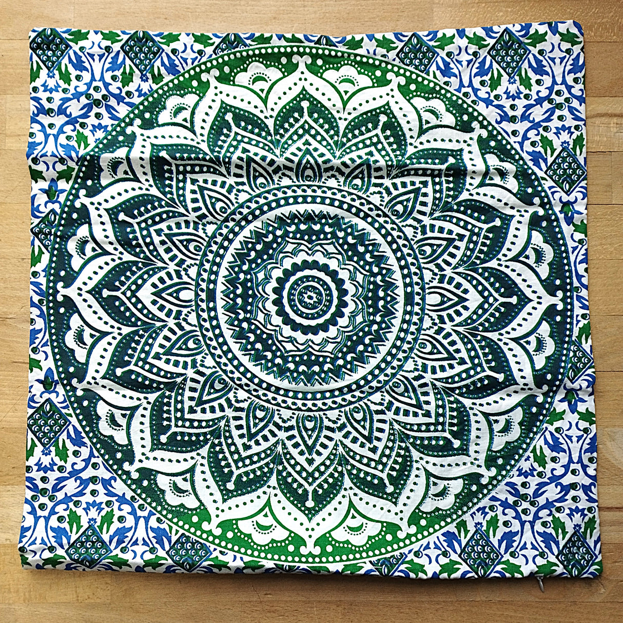 Einzelstück Kissenbezug Ombre Mandala Grün Blau