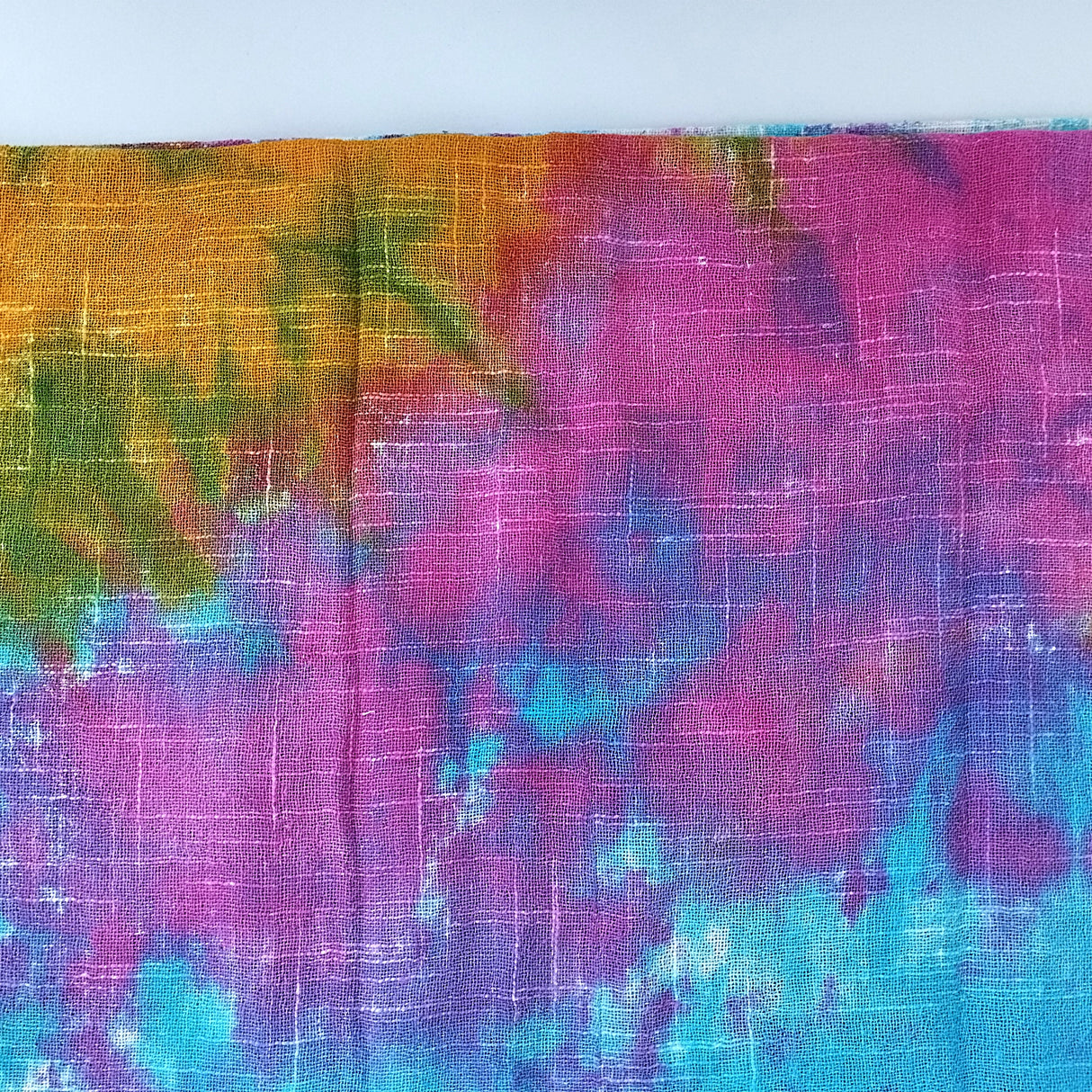 Restposten Buntes Batik Tuch