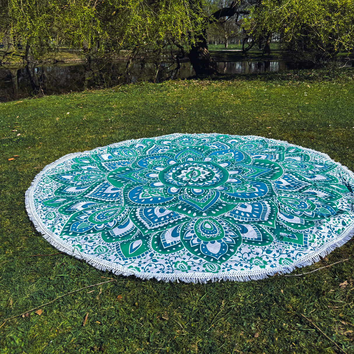 Rundes Mandala Tuch Lotus Blüte türkis