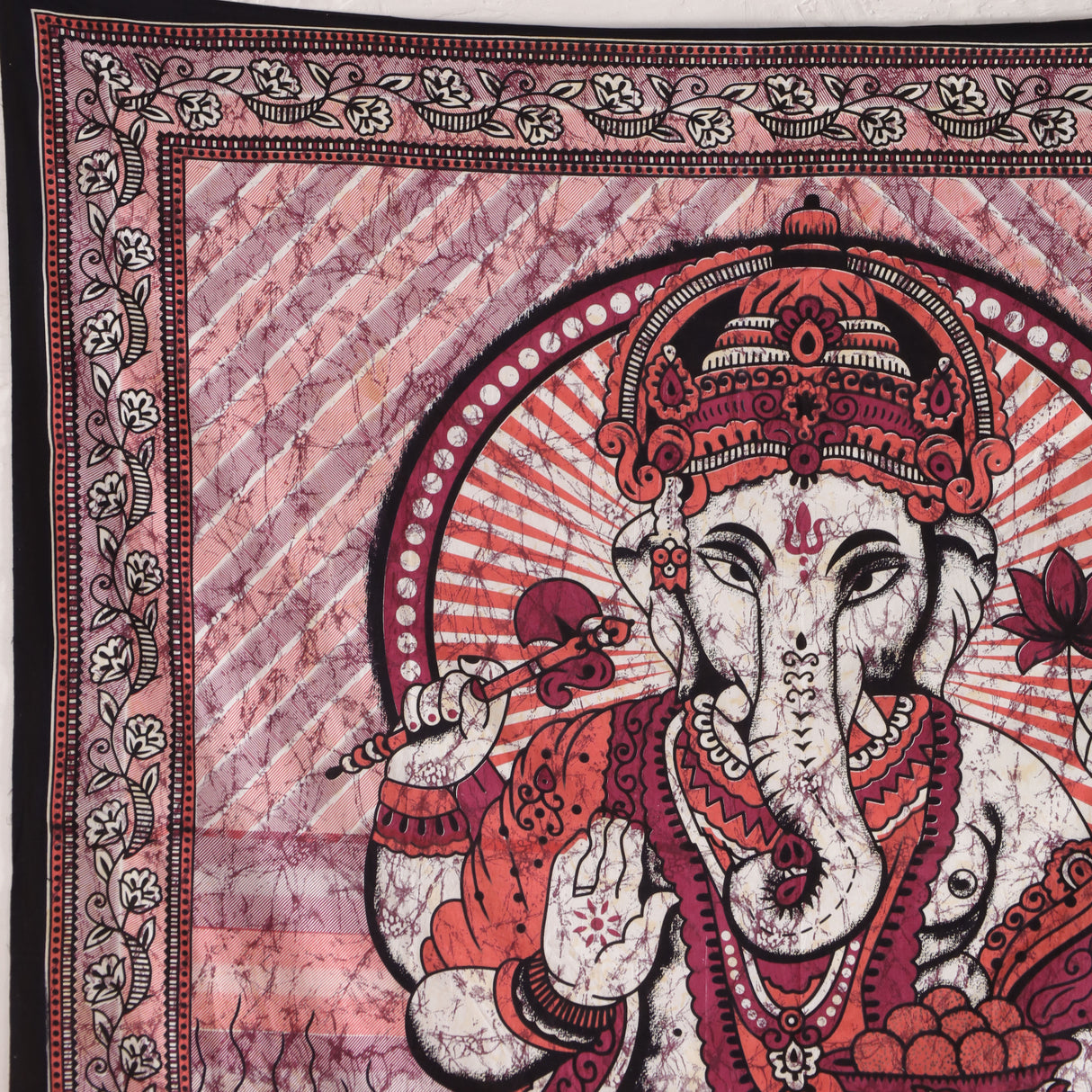 Indisches Wandtuch mit Ganesha in rot - psychedelic Wandteppich aus Baumwolle XXL Tuch 2x2 m