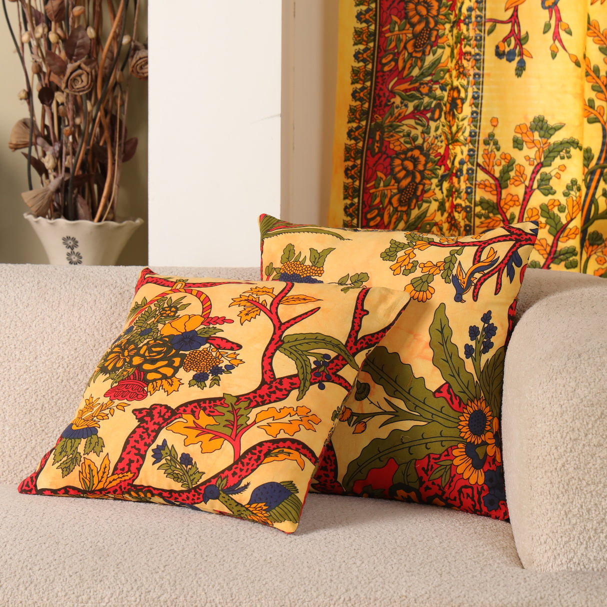 Zierkissen mit Lebensbaum Motiv in orange, 40x40 cm