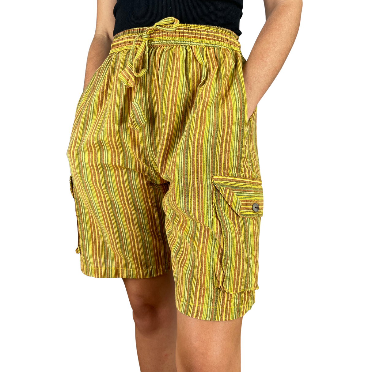 Kurze Hippie Hose Fischerstoff Stil gelb Unisex alternative Mode aus Nepal Hippiestyle fair gehandelt von Karmandala