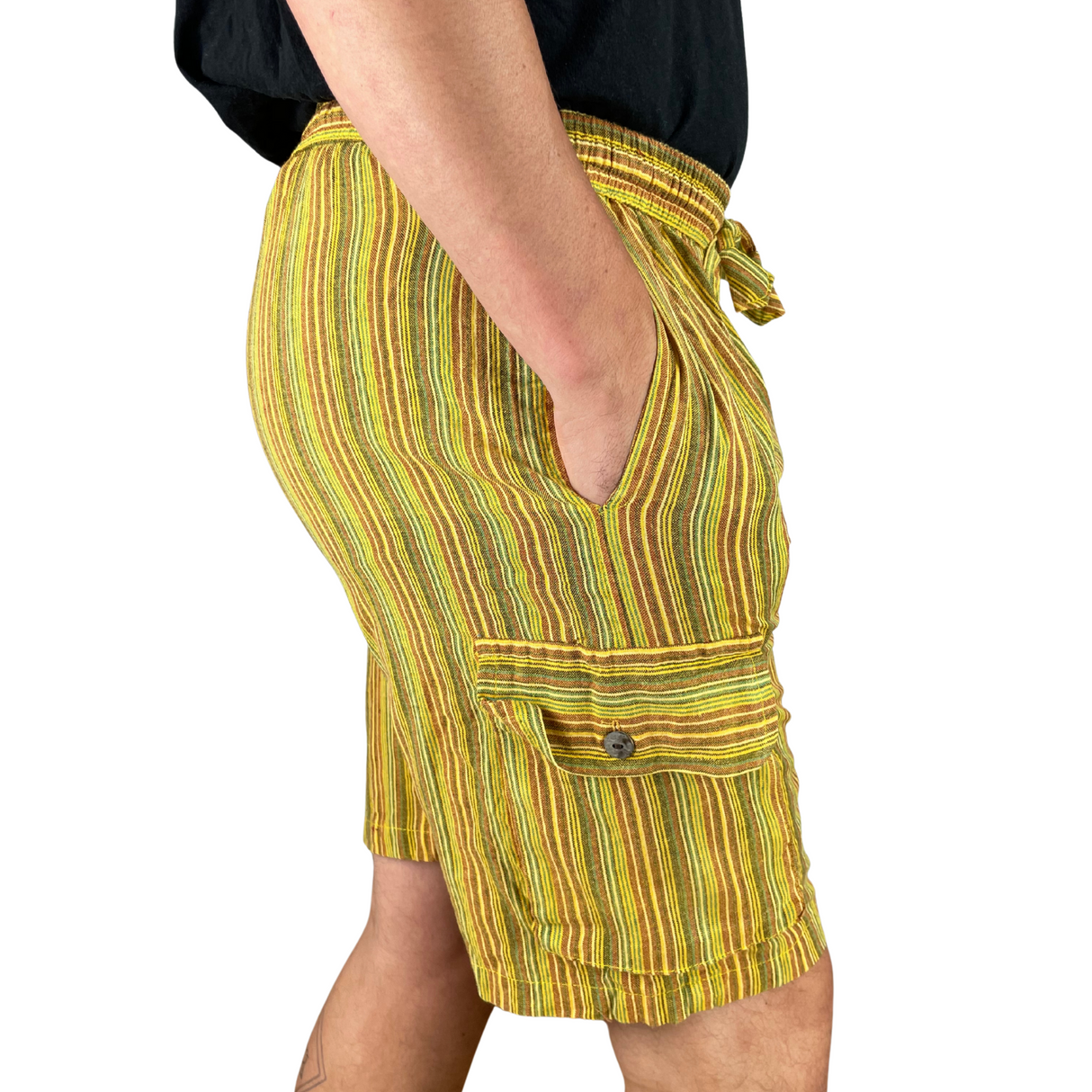 Kurze Hippie Hose Fischerstoff Stil gelb Unisex alternative Mode aus Nepal Hippiestyle fair gehandelt von Karmandala