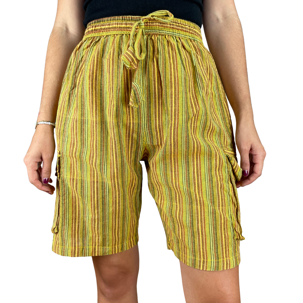 Kurze Hippie Hose Fischerstoff Stil gelb Unisex alternative Mode aus Nepal Hippiestyle fair gehandelt von Karmandala