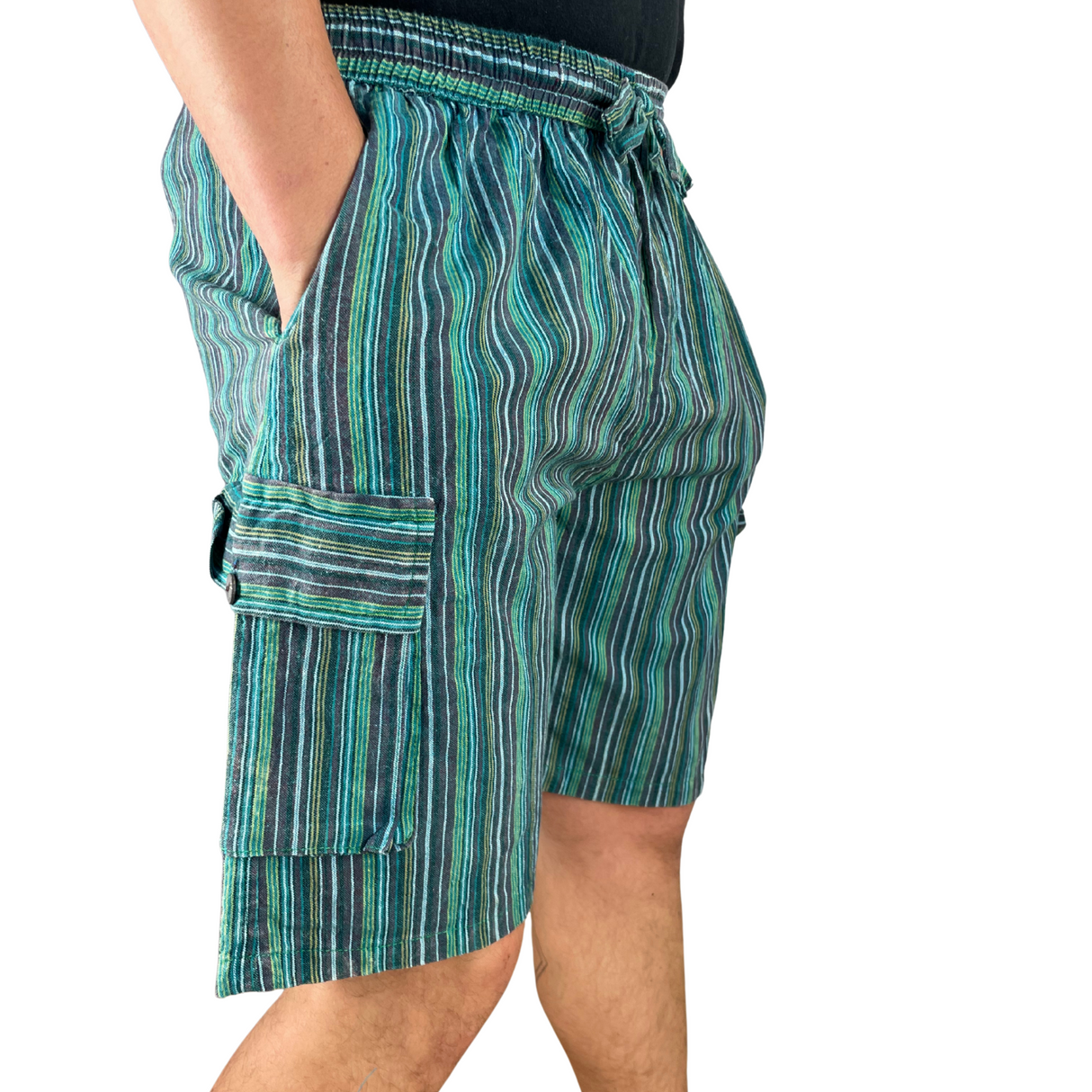 Kurze Hose Fischerstoff Stil grün Unisex alternative Mode aus Nepal Hippiestyle fair gehandelt von Karmandala