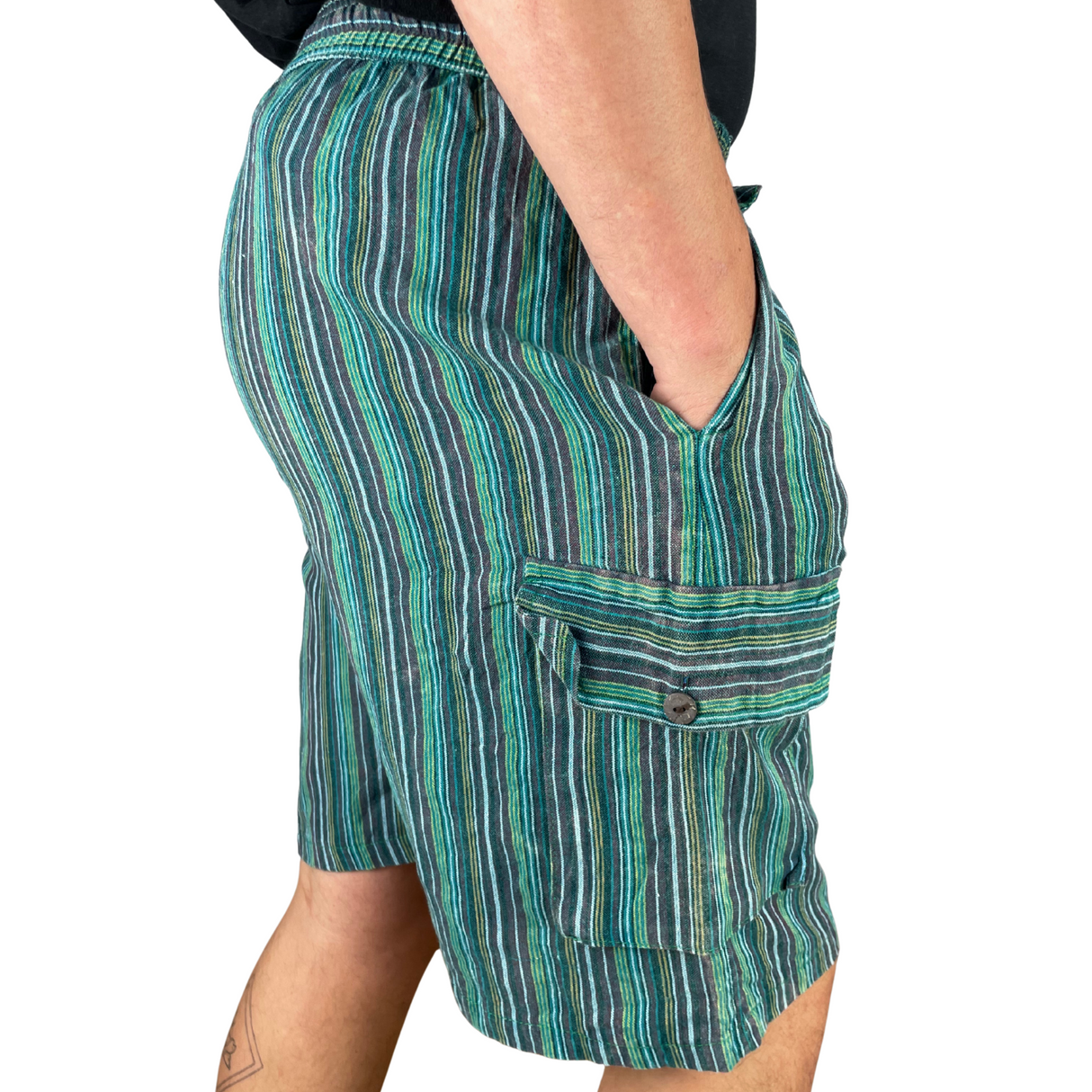 Kurze Hose Fischerstoff Stil grün Unisex alternative Mode aus Nepal Hippiestyle fair gehandelt von Karmandala