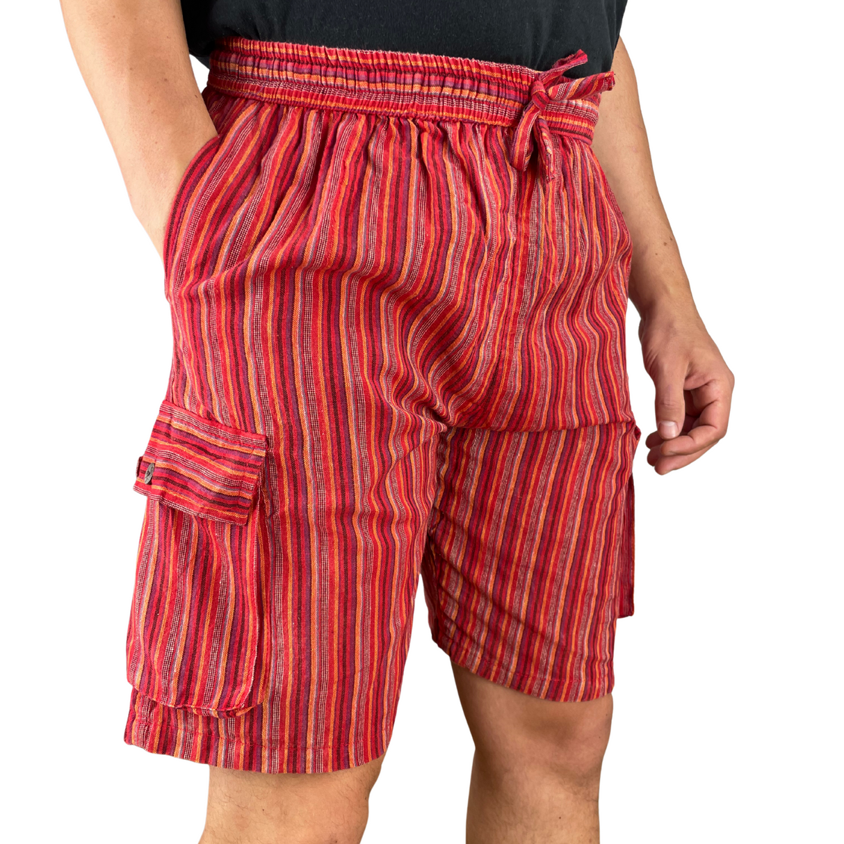 Kurze Hose Fischerstoff Stil rot Unisex alternative Mode aus Nepal Hippiestyle fair gehandelt von Karmandala