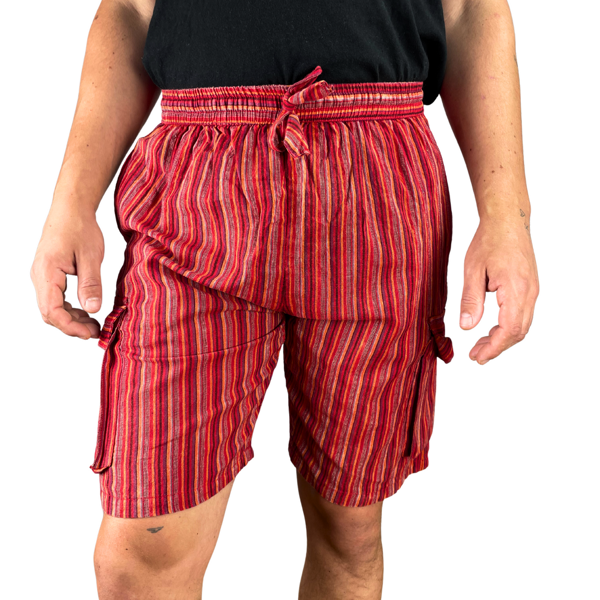 Kurze Hose Fischerstoff Stil rot Unisex alternative Mode aus Nepal Hippiestyle fair gehandelt von Karmandala