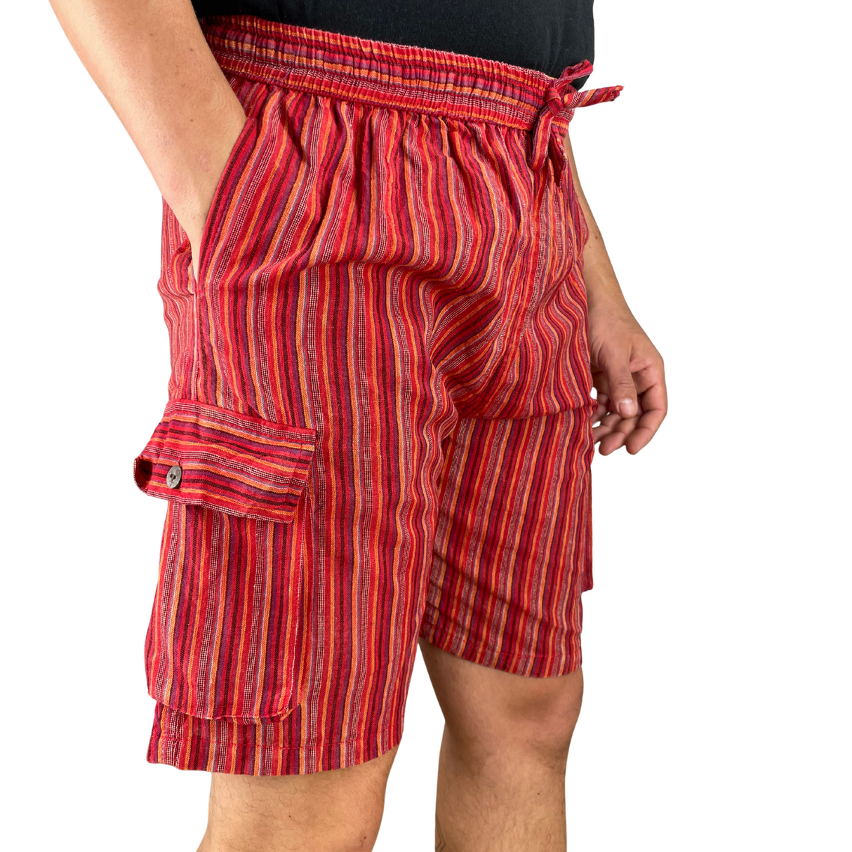 Kurze Hose Fischerstoff Stil rot Unisex alternative Mode aus Nepal Hippiestyle fair gehandelt von Karmandala