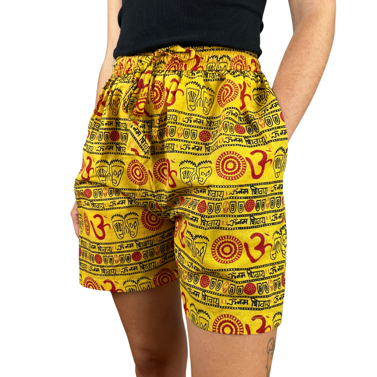 Kurze Sommerhose Gelb Om Zeichen Shorts indische Kleidung fair gehandelt