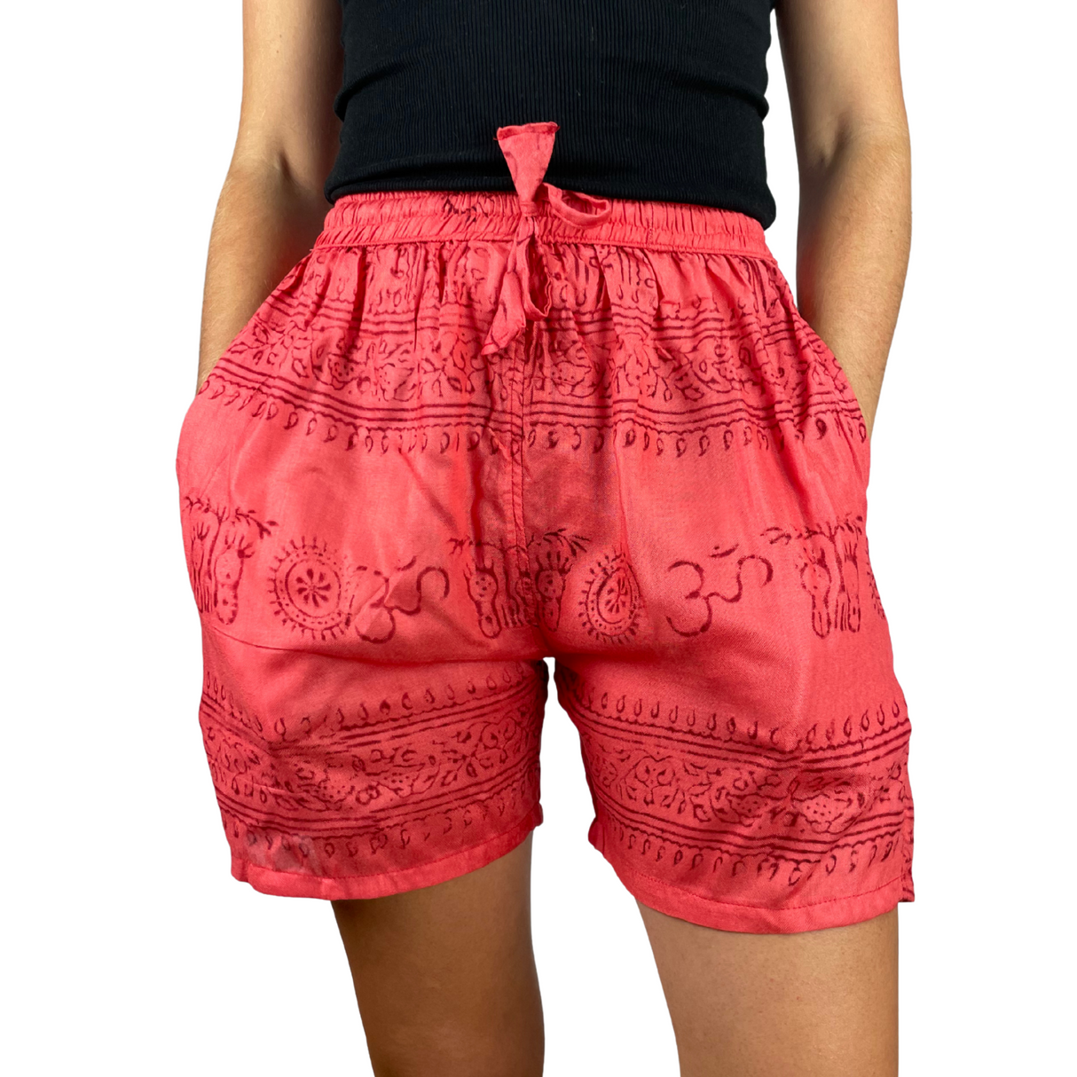Kurze Sommerhose Ram Nami Rot - leichte Shorts Unisex alternative Hippie Mode für Yoga und Meditation fair gehandelt