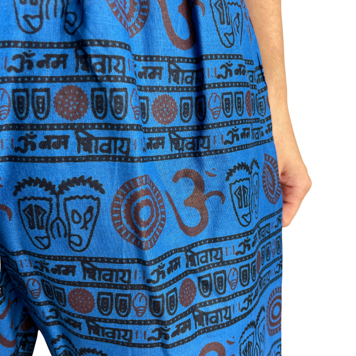Kurze Sommerhose Blau Om Zeichen Shorts indische Kleidung fair gehandelt