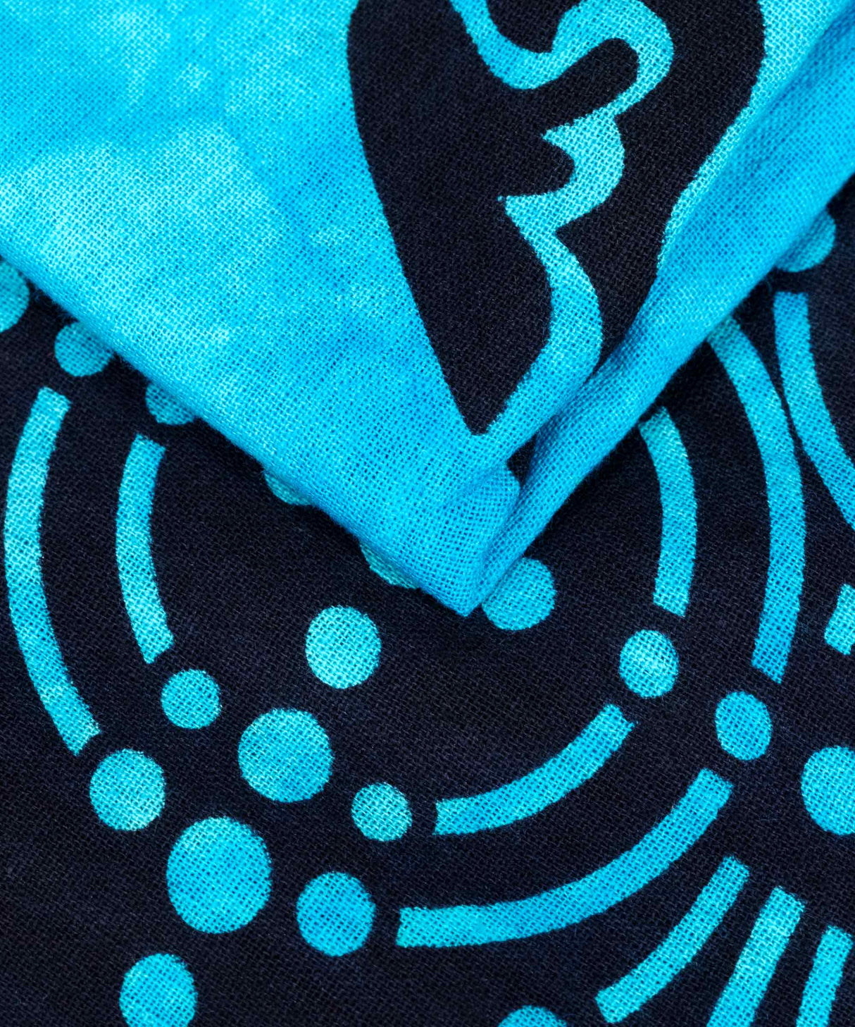 Wandtuch Om Zeichen blau