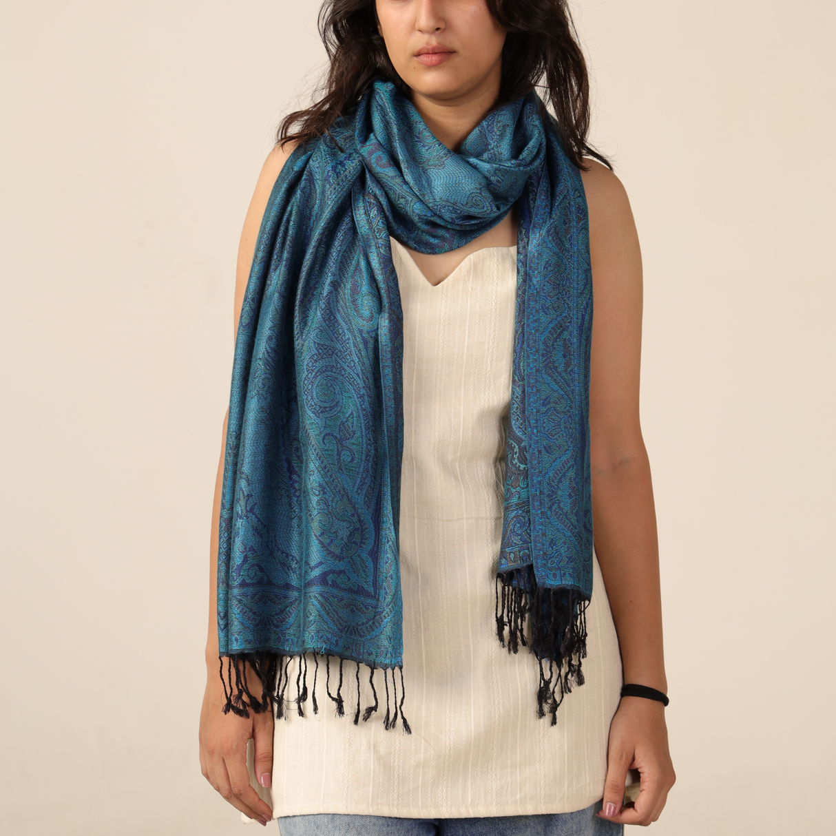 Pashmina Schal in blau - indischer Paisley Schal aus weichem Modal