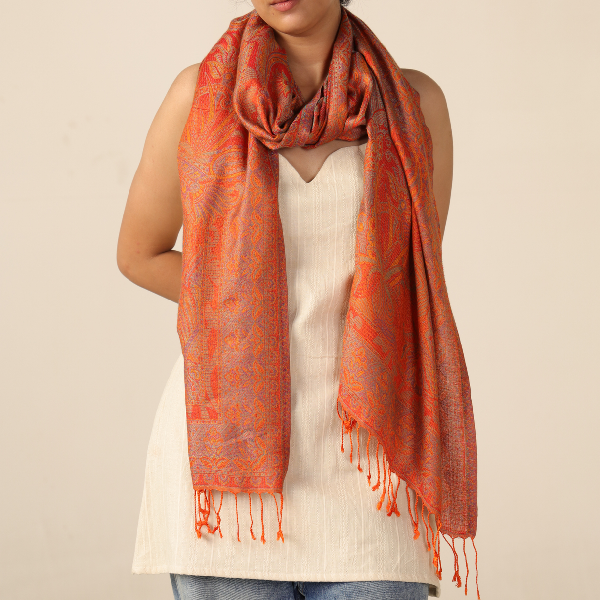 Pashmina Schal in Orange aus weichem Modal - Indischer Schal mit Paisley Muster