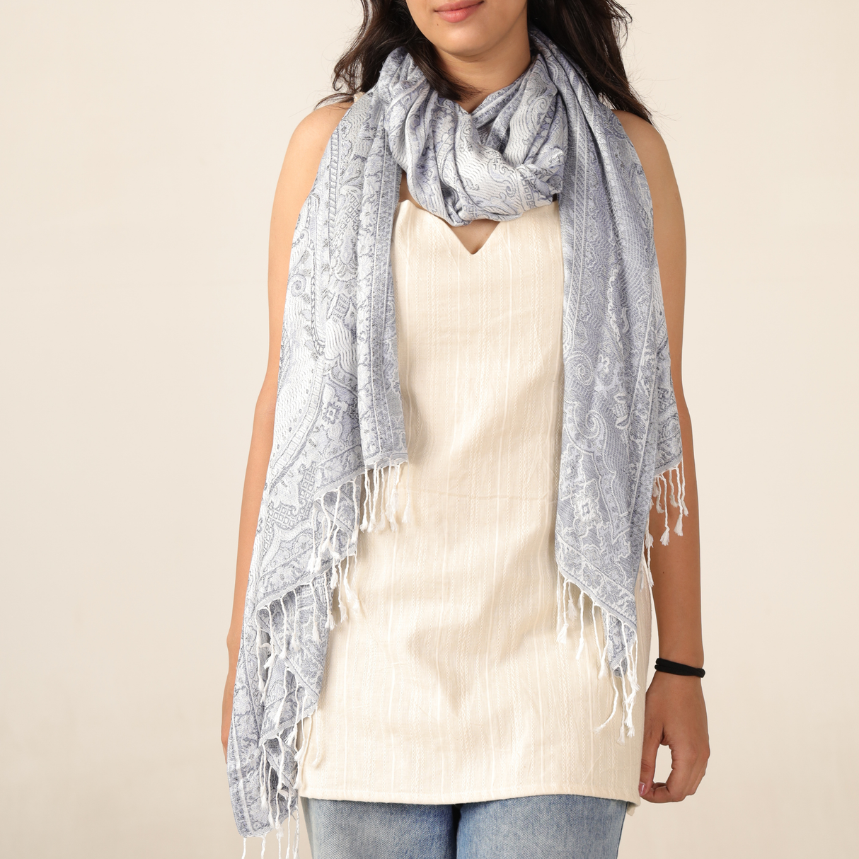 Pashmina Schal Silber Grau - Stola mit Paisley Muster, weicher Schal aus Indien