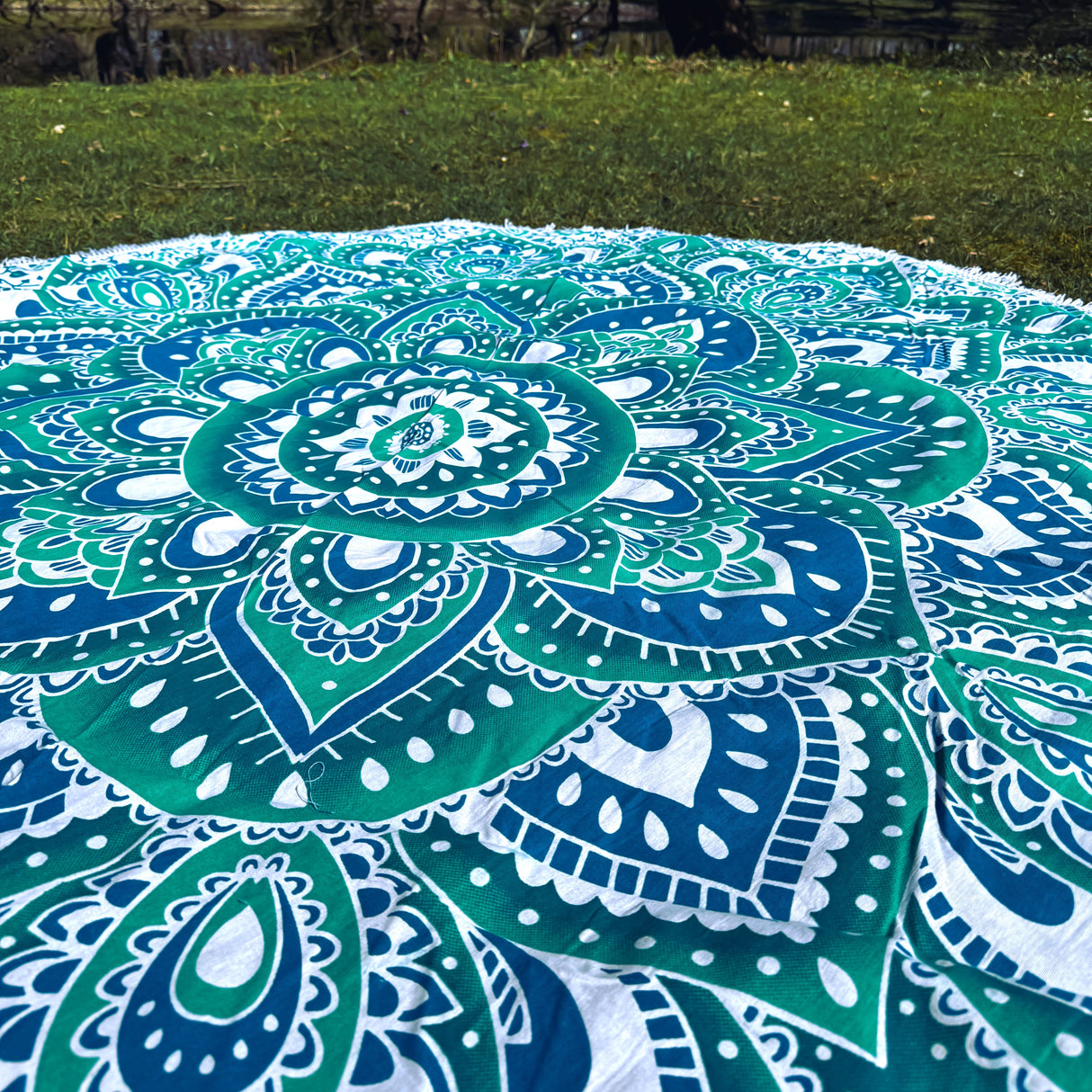 Rundes Mandala Tuch Lotus Blüte türkis