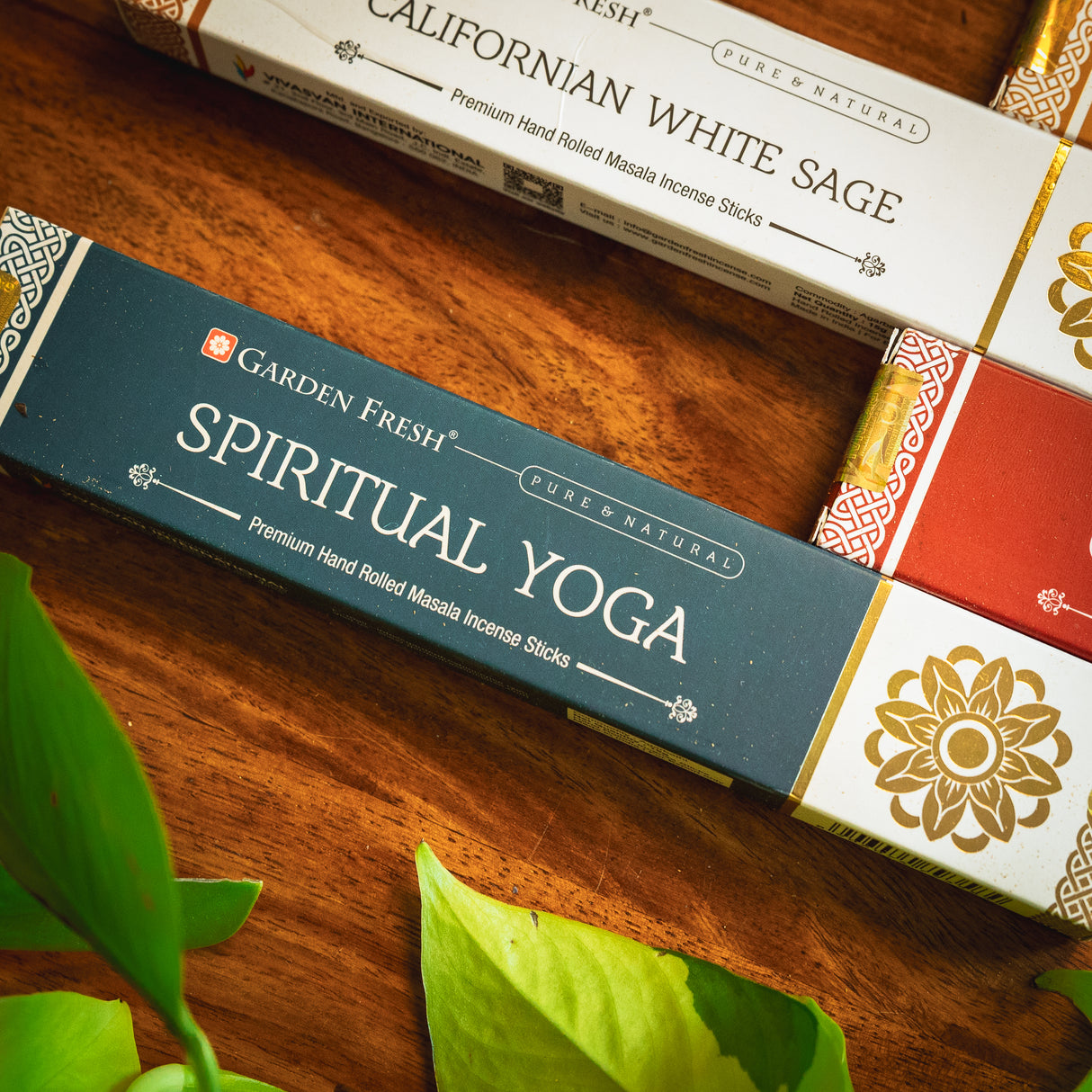 Räucherstäbchen Geschenk Set - 5 Aromen natürliches Räucherwerk indische Nag Champa Stäbchen zum verschenken