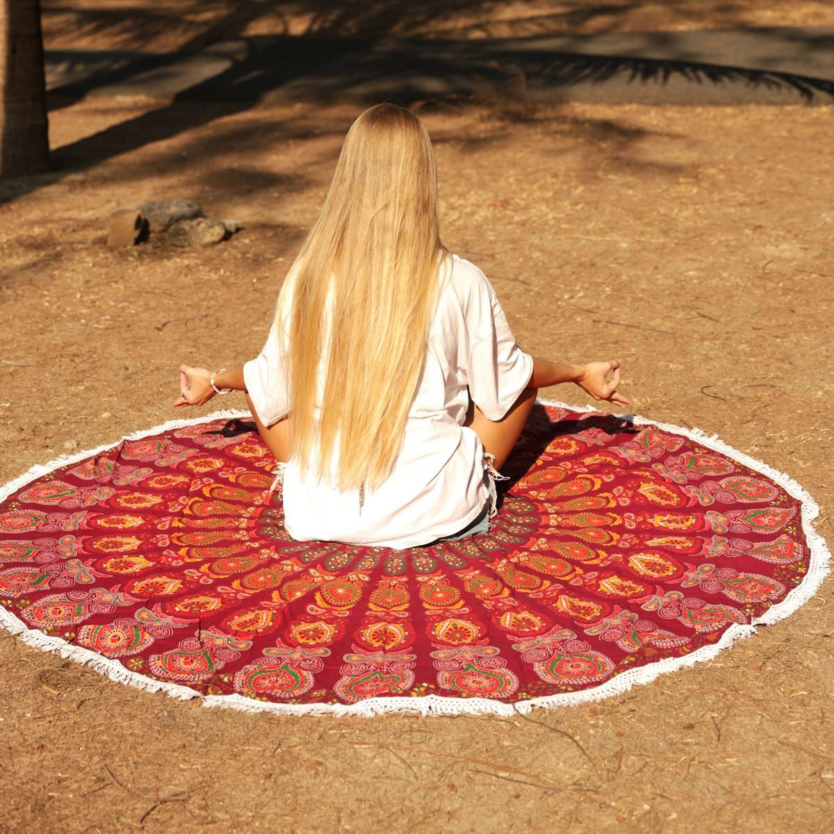 Rundes Mandala Strandtuch für unterwegs am Strand oder im Park zur Meditation und zum Yoga