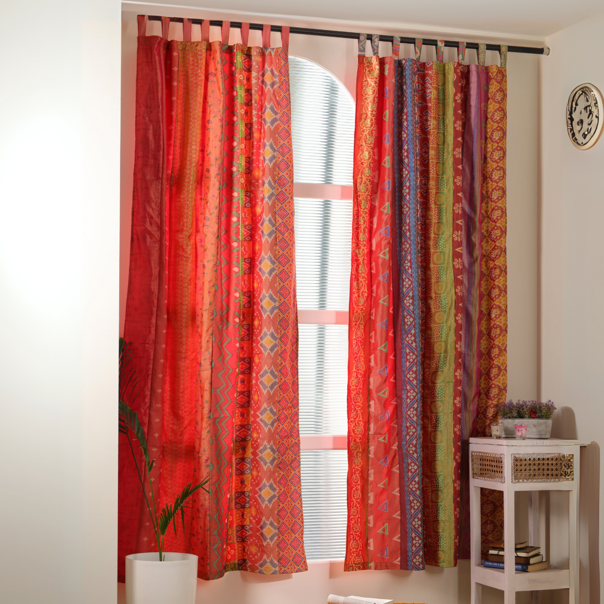 Sari Vorhang rot - indische Patchwork Vorhänge aus recycelten Saris