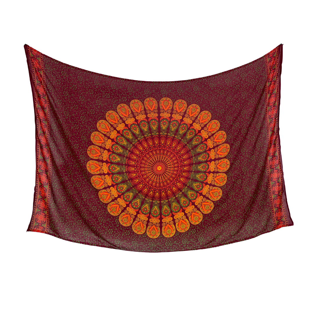 Sarong Pfauenfeder Mandala dunkelrot – dünnes Strandtuch für unterwegs