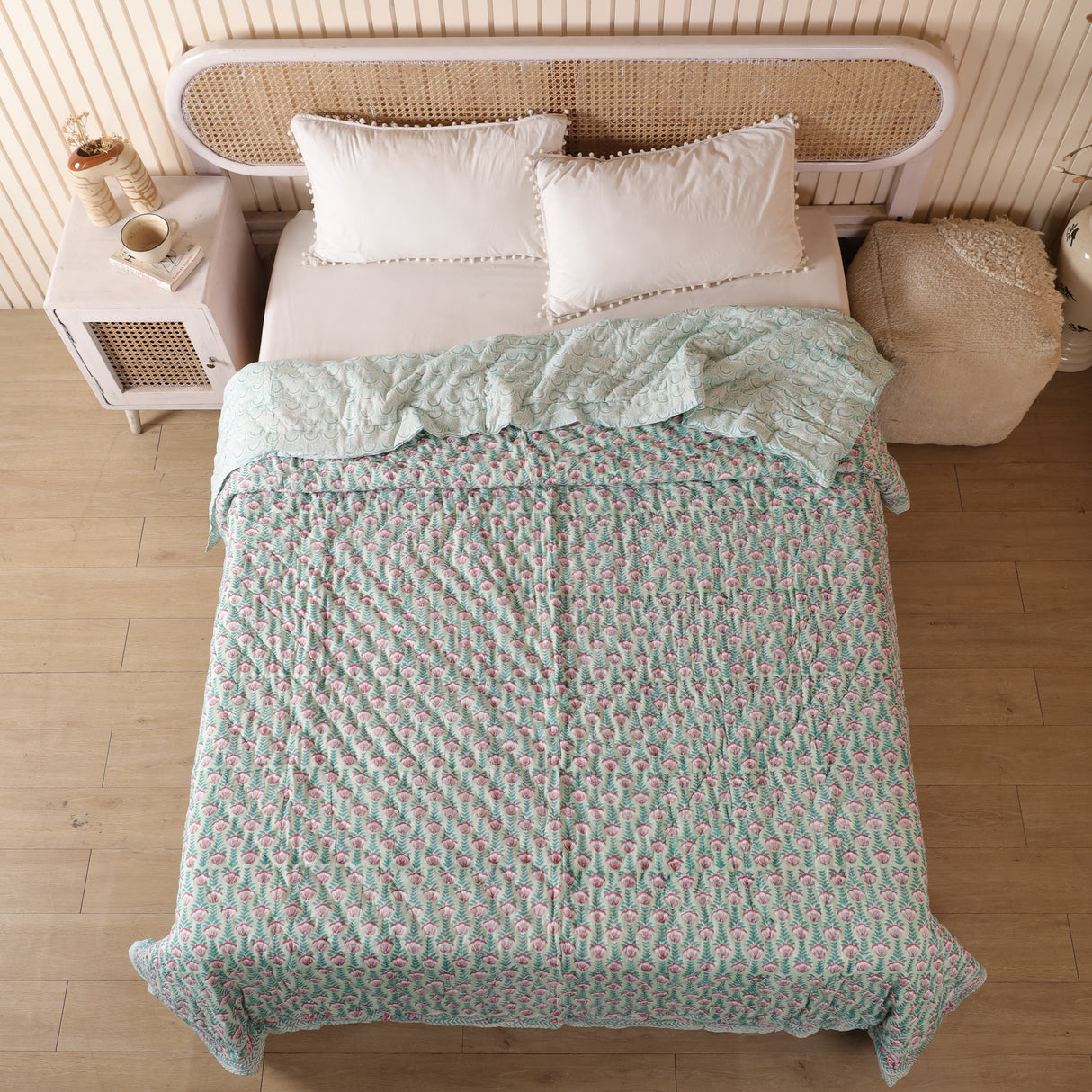 Steppdecke Blockdruck Blumen Türkis Rosa 270 x 240 cm
