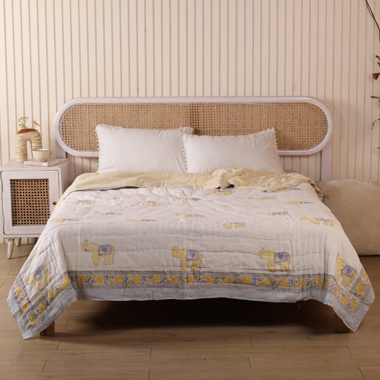 Steppdecke Blockdruck Elefant Weiß Gelb 270 x 240 cm