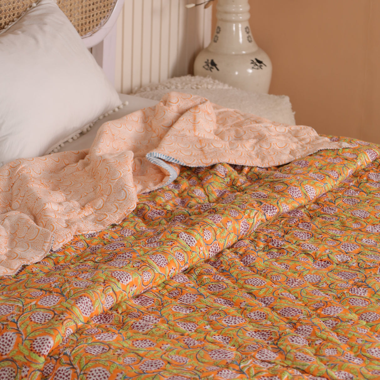 Steppdecke Blockdruck Ranke Orange 270 x 240 cm