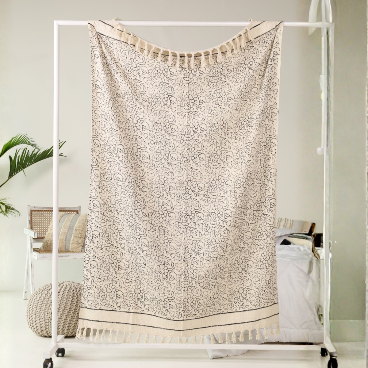 Indische Tagesdecke mit floralem Design - 100% weiche Baumwolle
