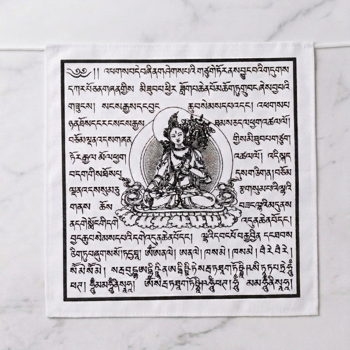 Tibetische Gebetsfahne mit weißer Tara - Boddhisattva des Glücks