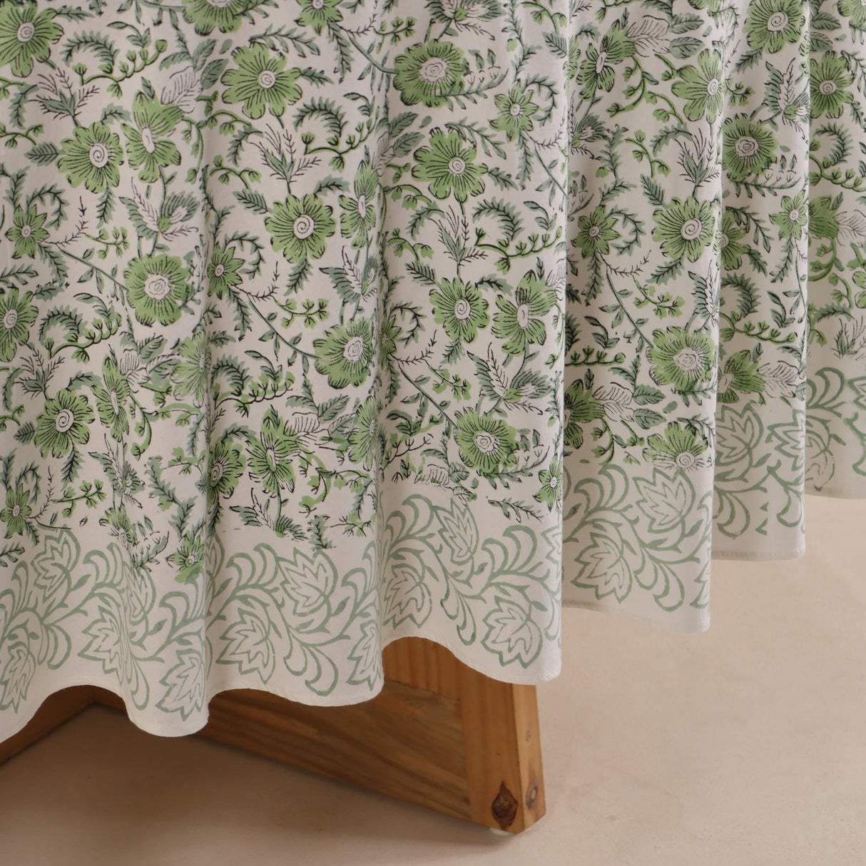 Runde Tischdecke Blockdruck Blume Grün