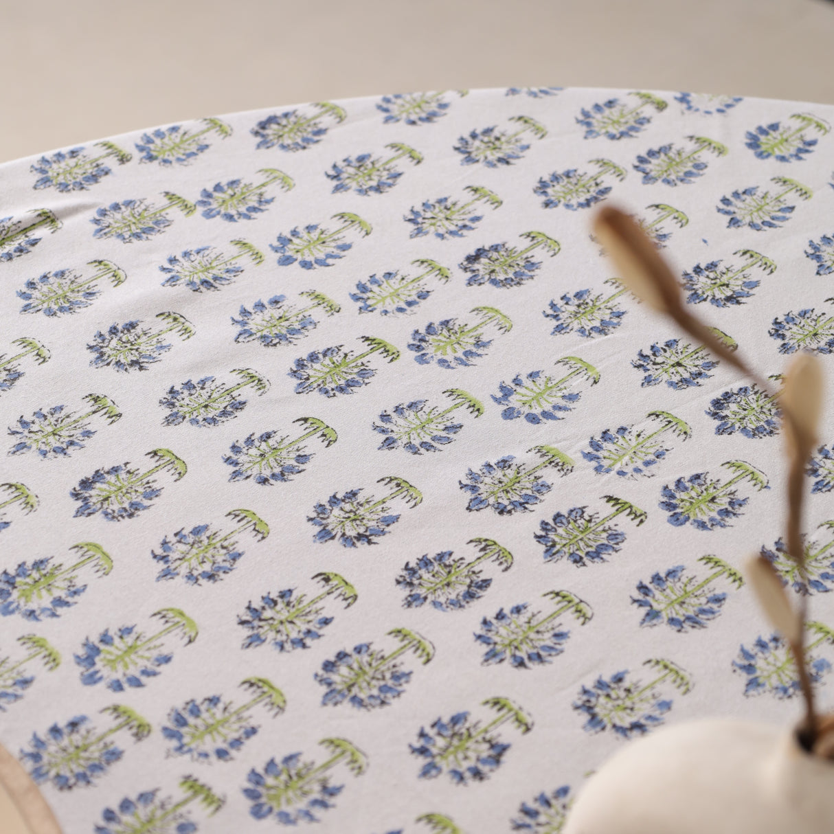 Runde Tischdecke Blockdruck Blume Weiß Grün Blau