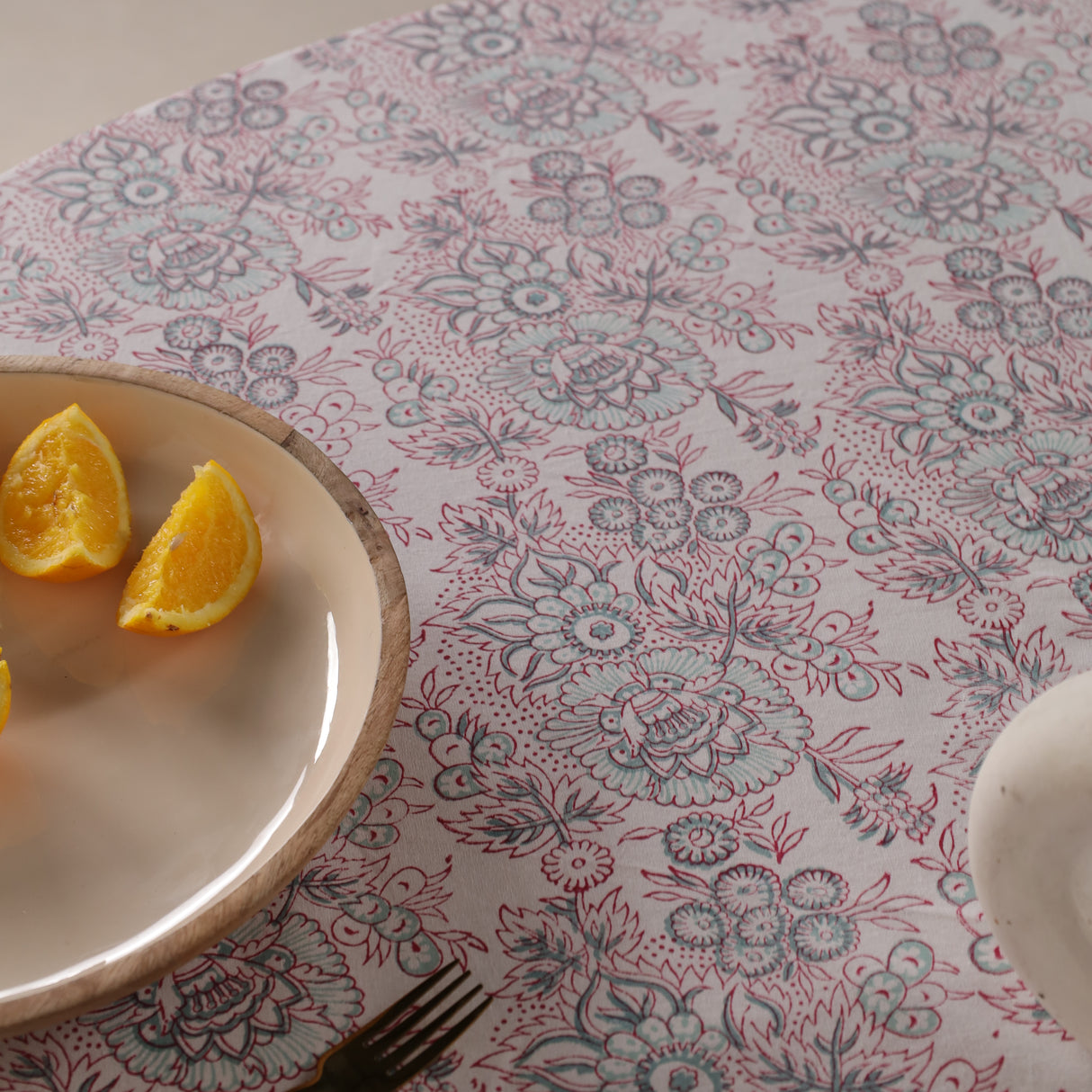Runde Tischdecke Blockdruck Blume Weiß Rot Türkis