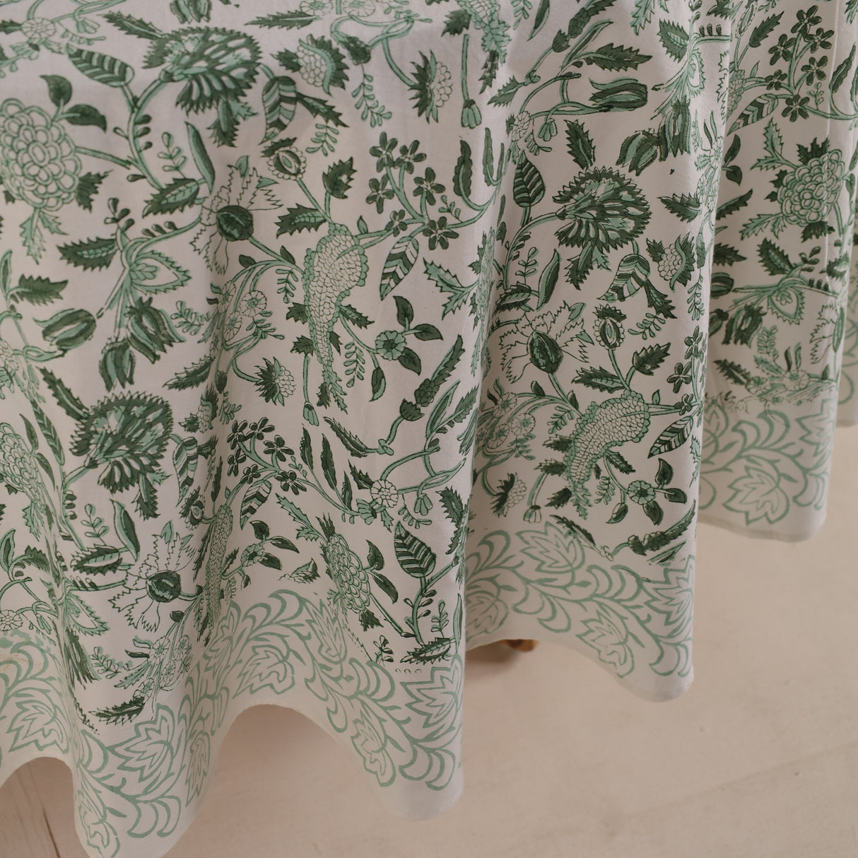 Runde Tischdecke Blockdruck Ranke Grün