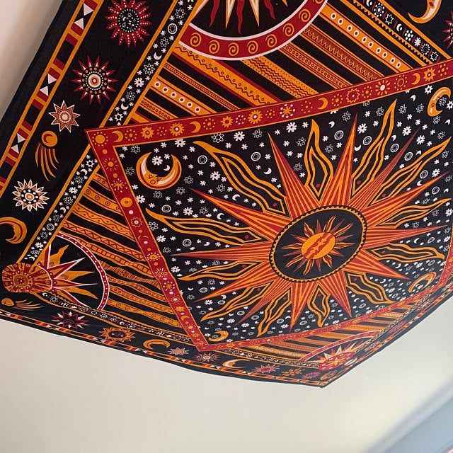 Wandtuch Astro schwarz orange groß