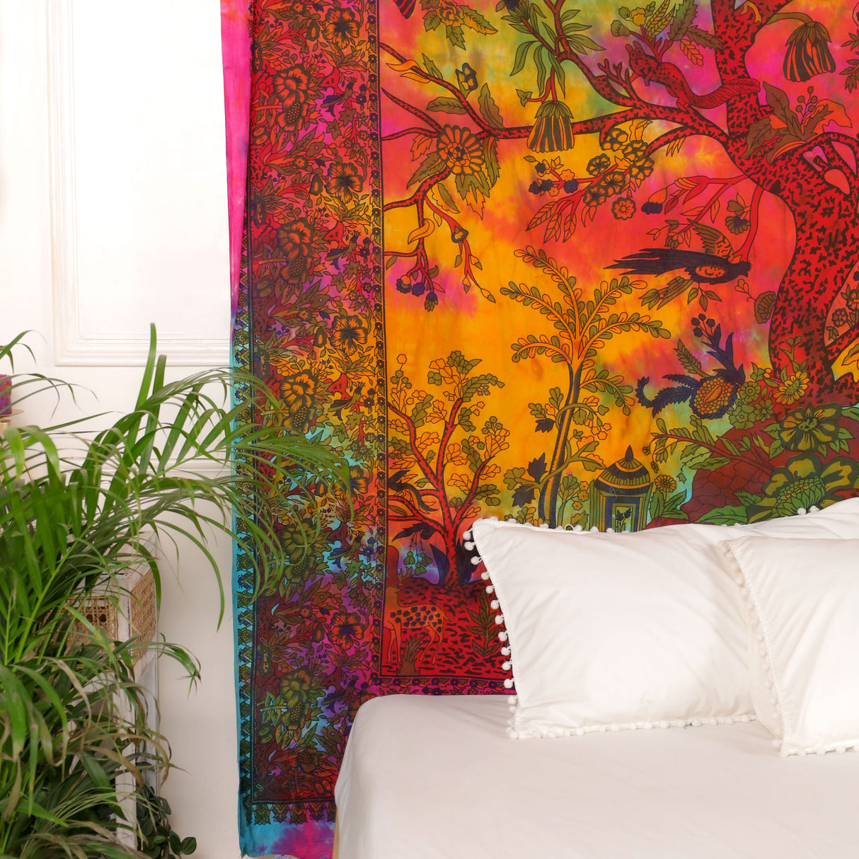 Wandtuch Lebensbaum bunt batik, indischer Wandteppich aus fairem Handel mit Baum des Lebens Motiv 2x2 m XXL Tuch für die Wand